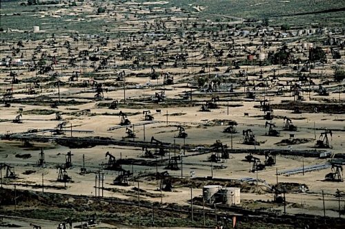 Yann Arthus-Bertrand - oil fields